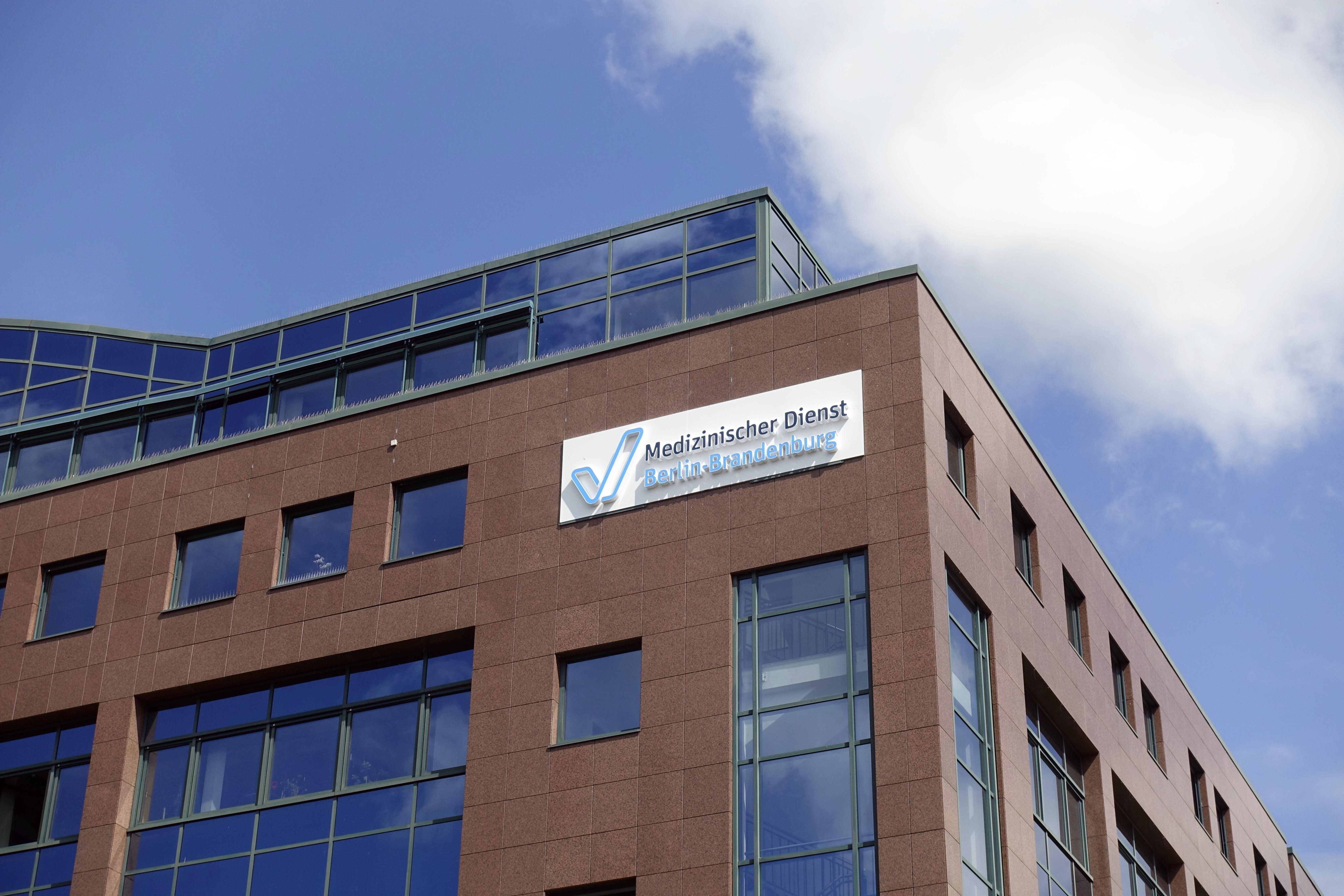 Blick auf das Geb&auml;ude des Medizinischen Dienstes Berlin-Brandenburg